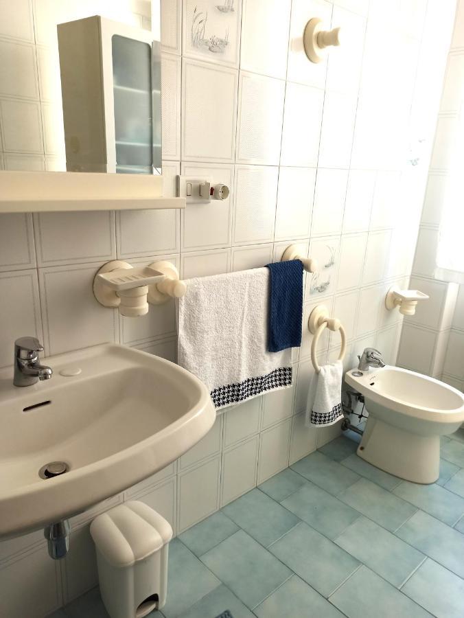 Bed and Breakfast Goccia Azzurra Silvi Marina Exterior foto
